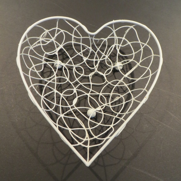 Other - SMALL HEART SHAPED BASKET